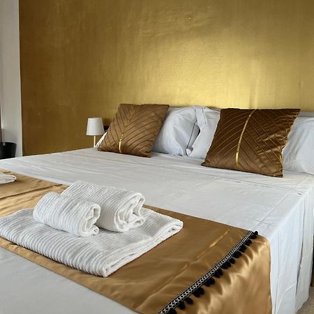 Genova Gold Rooms Eksteriør billede