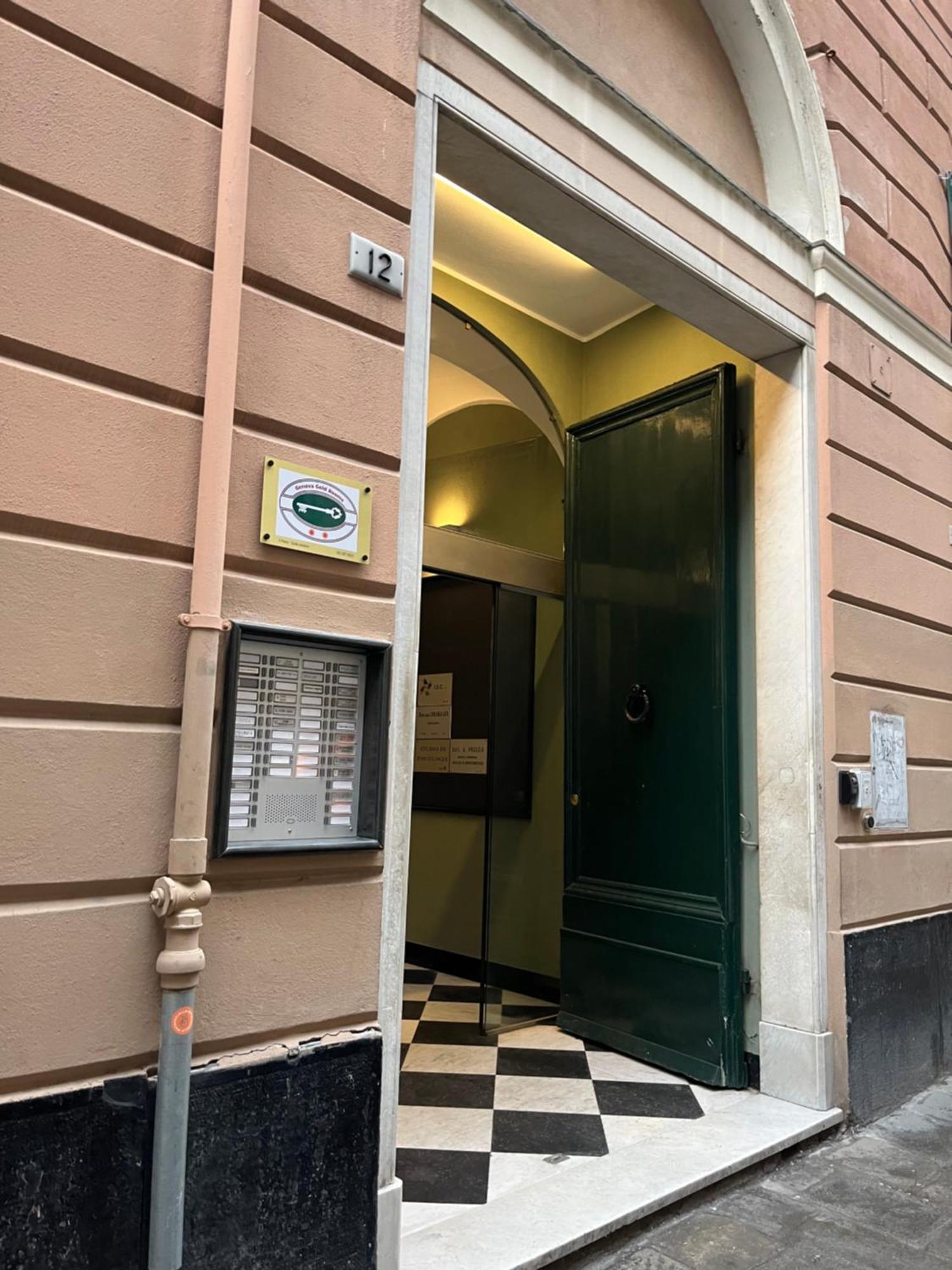 Genova Gold Rooms Eksteriør billede